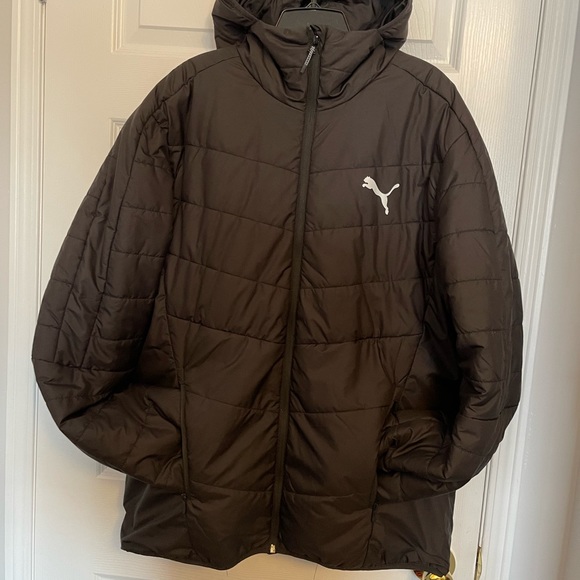 PUMA Black Puffer Jacket - Picture 1 of 4